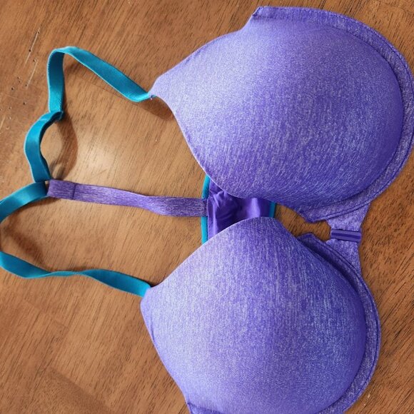 Two Victoria's Secret Bras 32DD - Picture 1 of 5